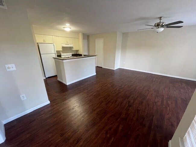 Photo - Palm Lakes Condominium