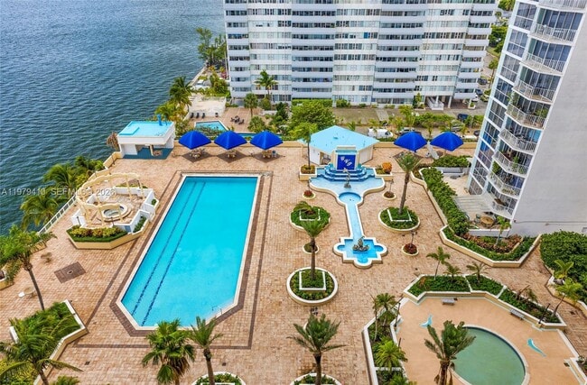 Photo - 7601 E Treasure Dr Unit 1522