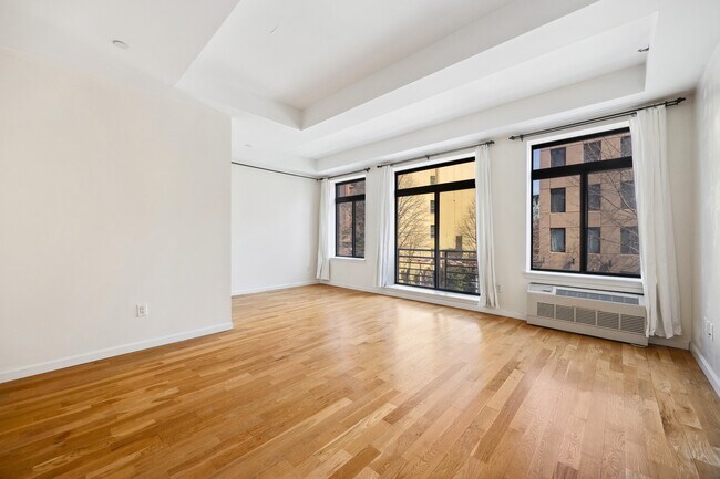 Photo - 416 E 117th St Unit 2B