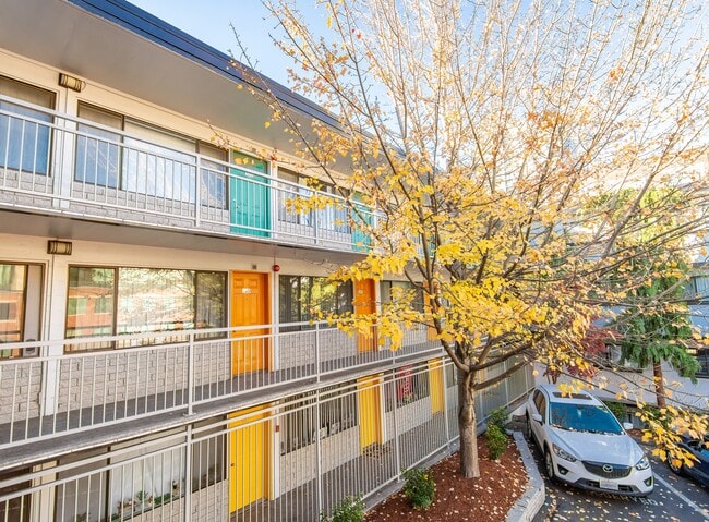 Monticello Apartments