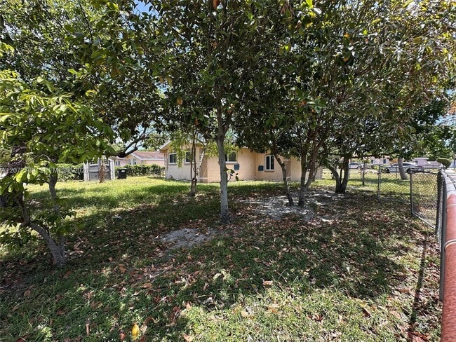 Photo - 17150 NE 4th Pl