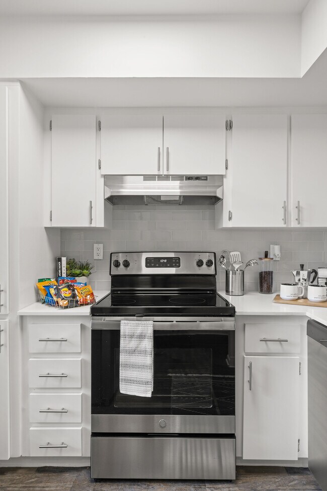 The Pointe at Clearwater Apartments Clearwater, FL