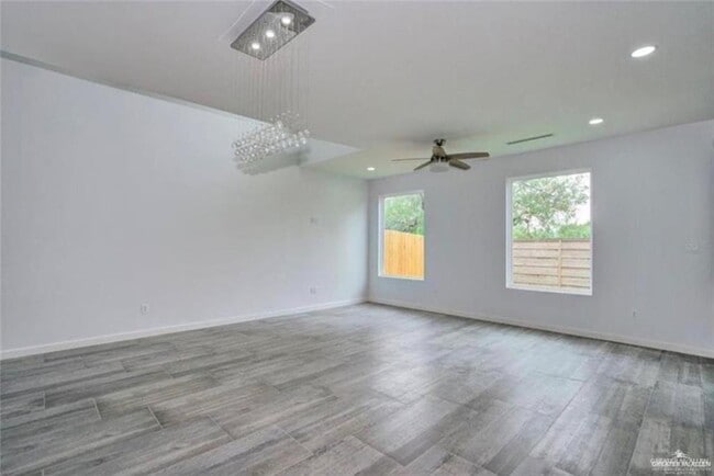 Photo - 18 Sunset Dr