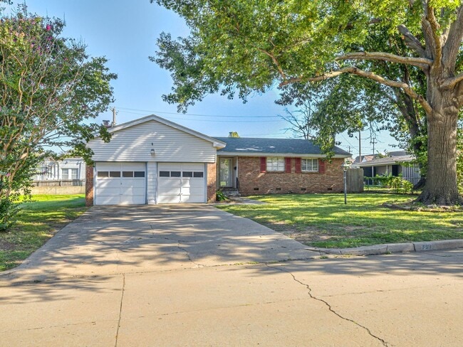 Building Photo - Beautiful 3 bedroom / 2 bath Rental