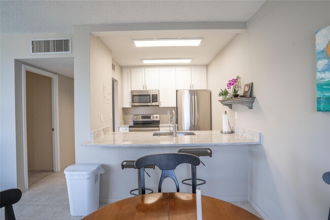 Photo - 250 NE 20th St Unit 419