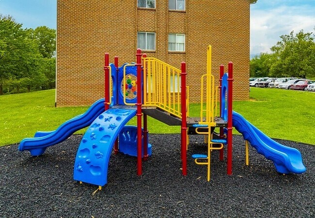 Playground apts