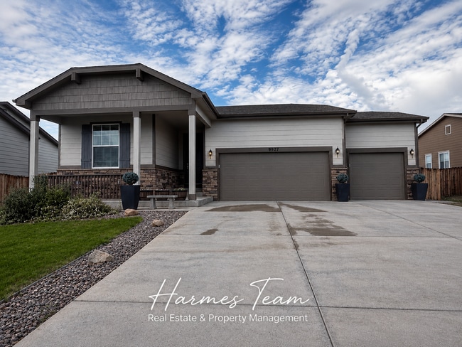 Building Photo - Beautiful Ranch Home with Open Layout & Private Backyard