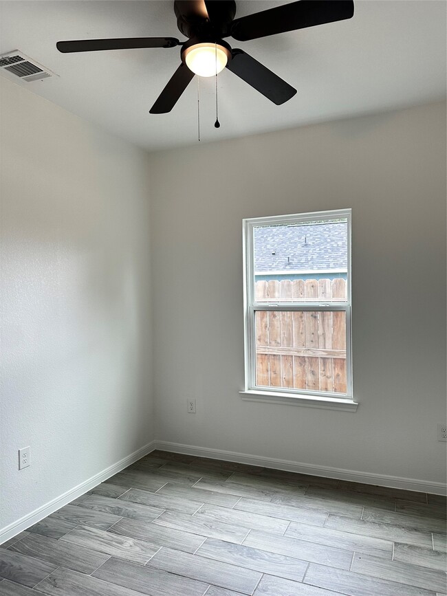 Photo - 16686 E Lynbrook