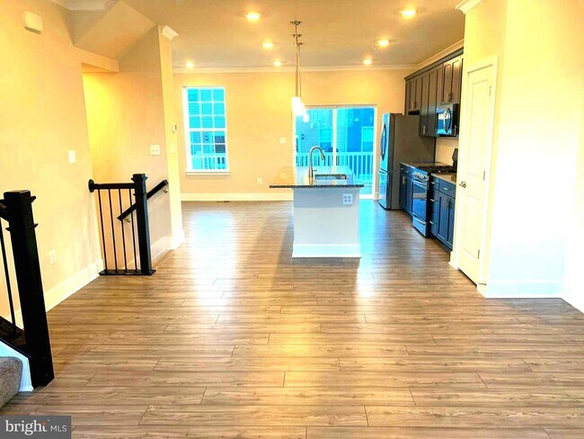 Photo - 2104 Devine Rd Townhome