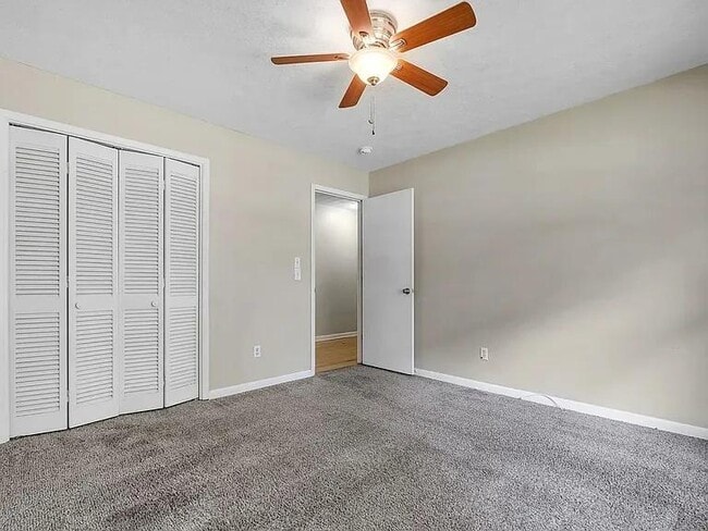 Photo - 2507 Waldemar Ln