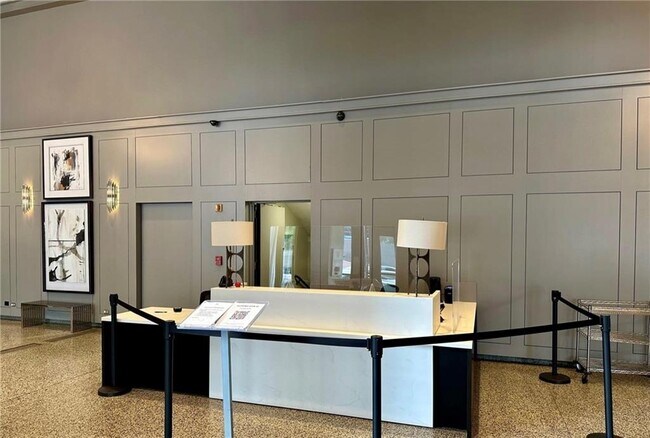 Photo - 620 Peachtree St NE Unit 1807