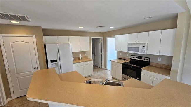 Photo - 1316 NE 16th Pl