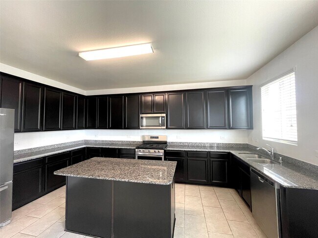 Photo - 6714 Dayridge Ln