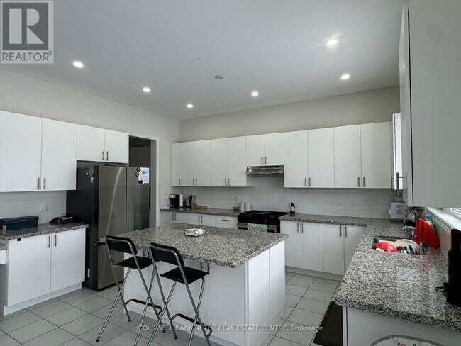 Photo - 1809 Emberton Way