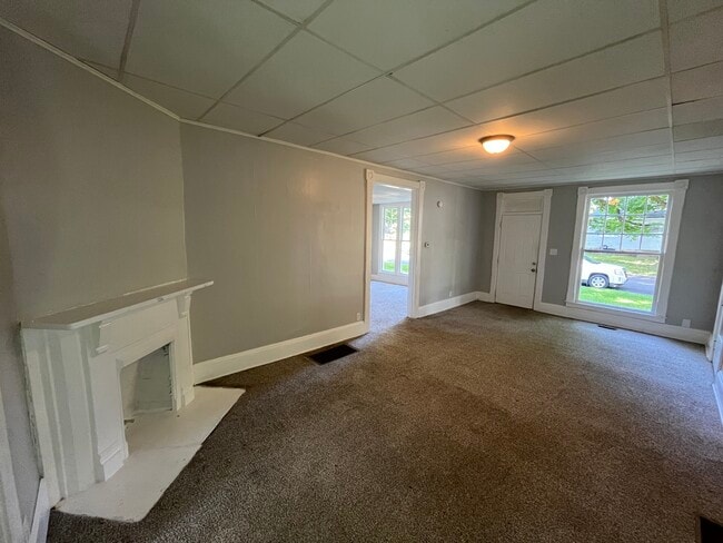 Building Photo - 903 College Dr Unit 1
