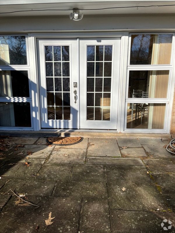 Building Photo - 13115 Tamarack Rd Rental