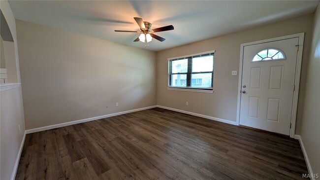 Photo - 809 Jacobs Ln