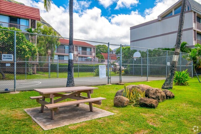 Building Photo - Makaha Valley Plantation - Two Bedroom Unit 142C Rental