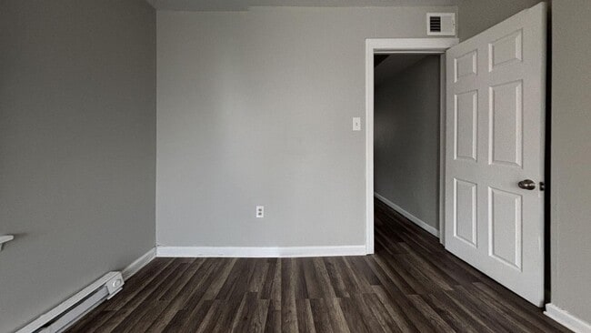 Photo - 2426 N 33rd St Unit 2F