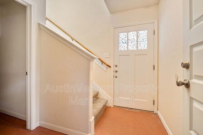 Photo - 2917 Saville Loop