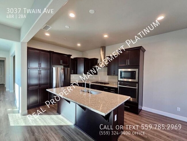 Photo - 3037 Twain Ave