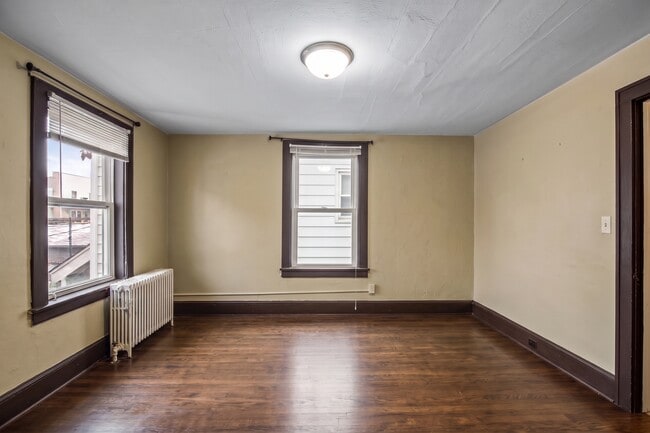 Photo - 126 N Franklin St