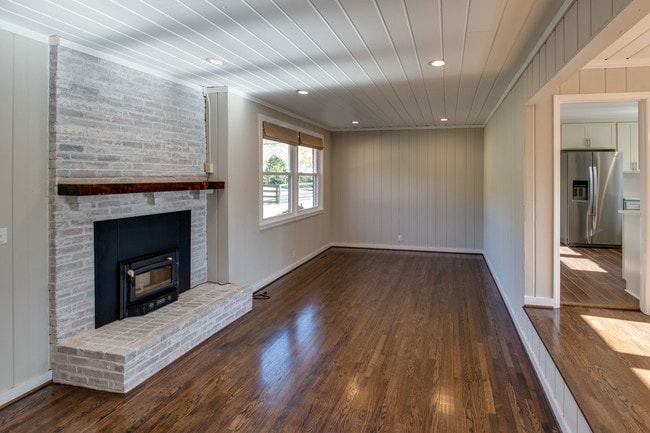 Photo - 6398 Temple Rd