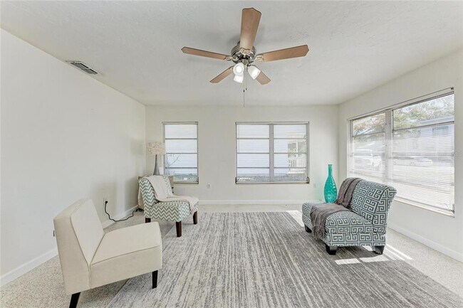 Photo - 2253 Arlington St