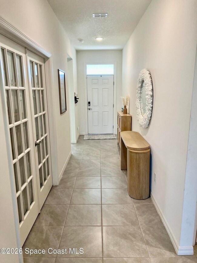 Photo - 1525 Criswell Ln SE