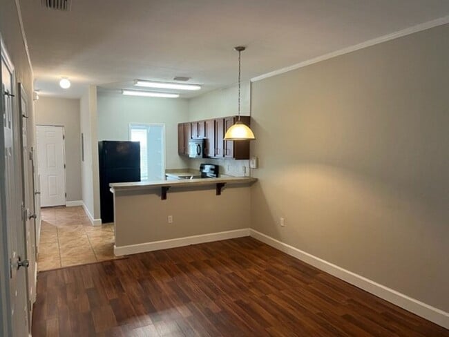 Photo - Live Where Life Happens at Woods Edge South Unidad 133