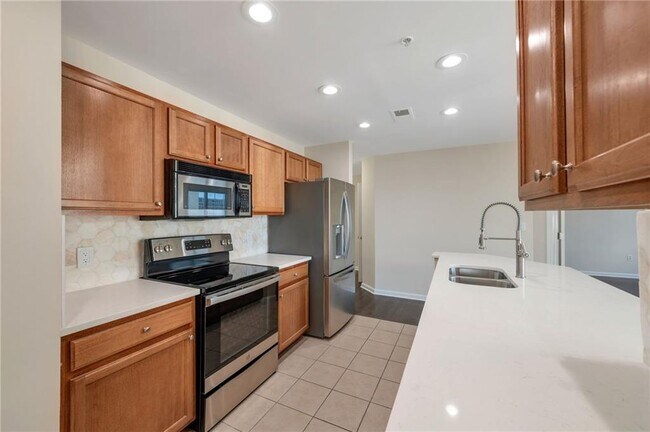 Photo - 3040 Peachtree Rd NW Unit 704