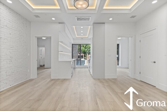 Photo - 1580 Beacon St Unit 100