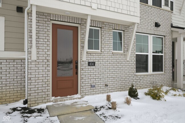 Photo - 404 Elite St