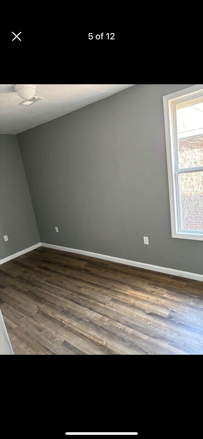 Photo - 404 1st St