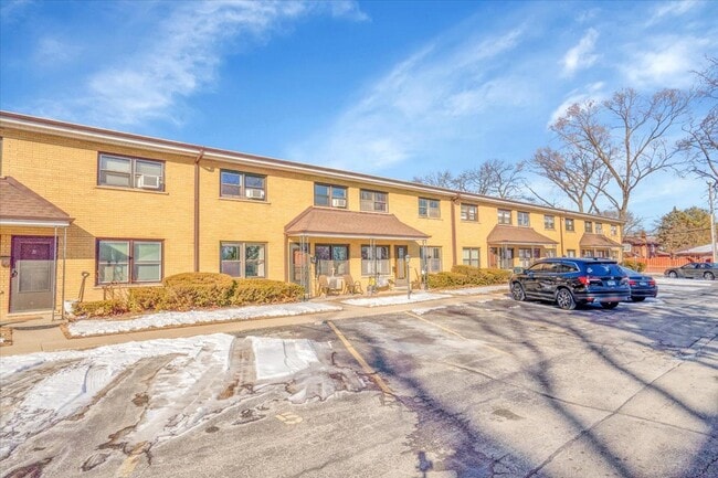 Photo - 18333 Wentworth Ave