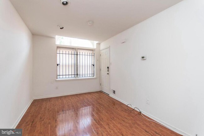 Photo - 2041 N 15th St Unit 1