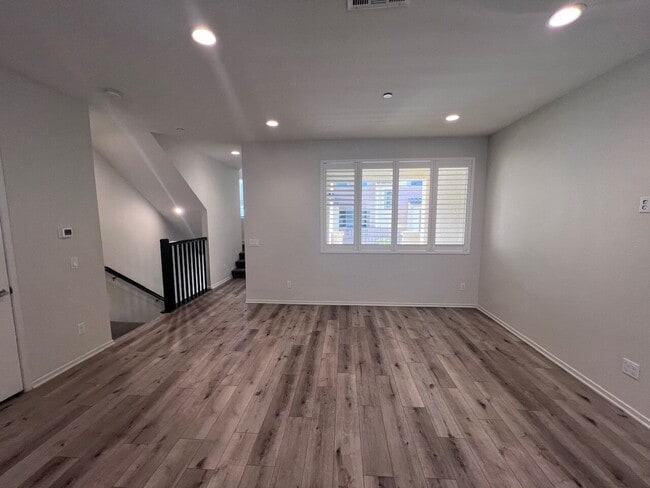 Photo - Gorgeous Like-New 4BD/3.5BA Oceanside Townhome! Bright & Airy Open Floor Plan, Stainless Applianc...