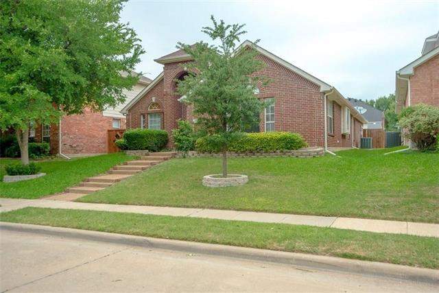 Photo - 2020 Westbury Ln