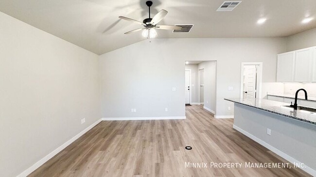 Photo - 2011 132nd St