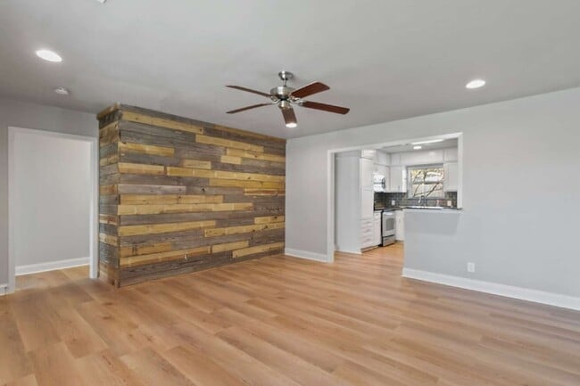 Photo - 5312 Odessa Ave