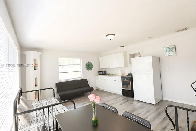 Photo - 141 McArthur Pkwy Unit A