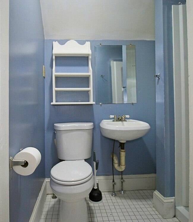 Photo - 58 Federal Ave Unidad 2