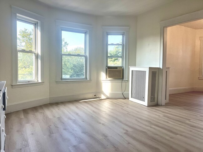 Photo - 5 Magnus Ave Unit 3