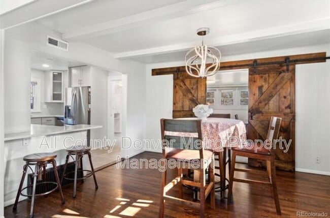 Photo - 528 Tennyson St