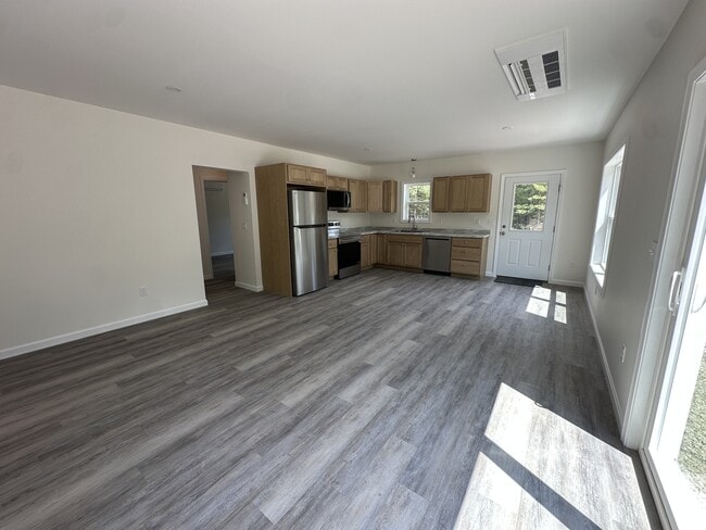 Photo - 14 Trappers Way
