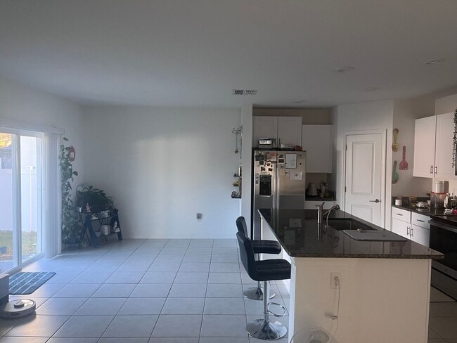 Photo - 6213 Back Forty Lp