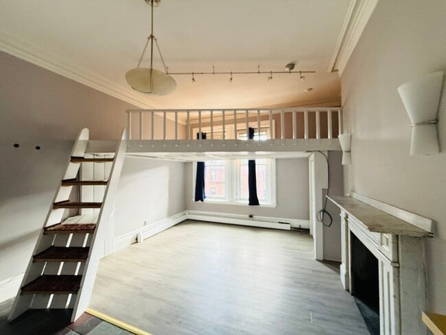 *Pictures are representative samples of the advertised unit. In some cases, the actual units you tou - 350 Beacon St Unit 3B