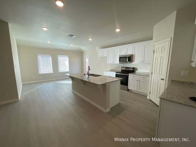 Photo - 1345 Bajada St