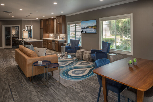 Building Photo - Parkside Apartments