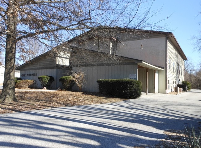 Building Photo - 626 Greenwood Pl Unit 2 Rental